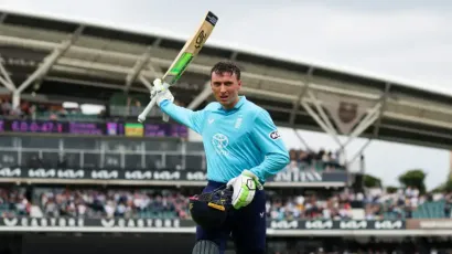Bizarre Run-Out Drama Seals England’s Thrilling Oval ODI Victory Over SL