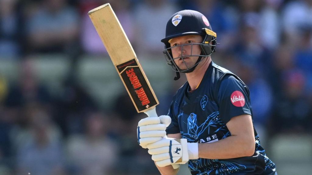 Perth Scorchers Make Big Move, Sign Aneurin Donald to Fill Josh Inglis Void in BBL 2026-27